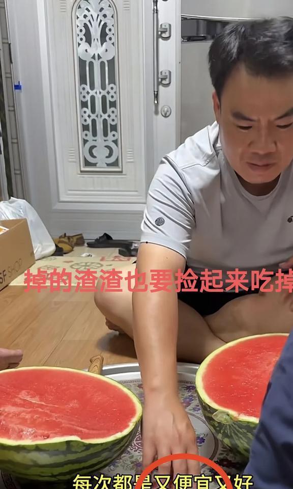 娱乐吃瓜博主看谁直播,揭秘娱乐吃瓜博主眼中的直播达人